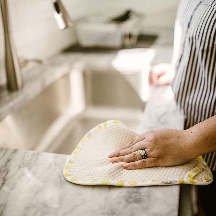 Set of 2 Reusable STANDARD Paper Towels - Yellow Dots and Palm Trees