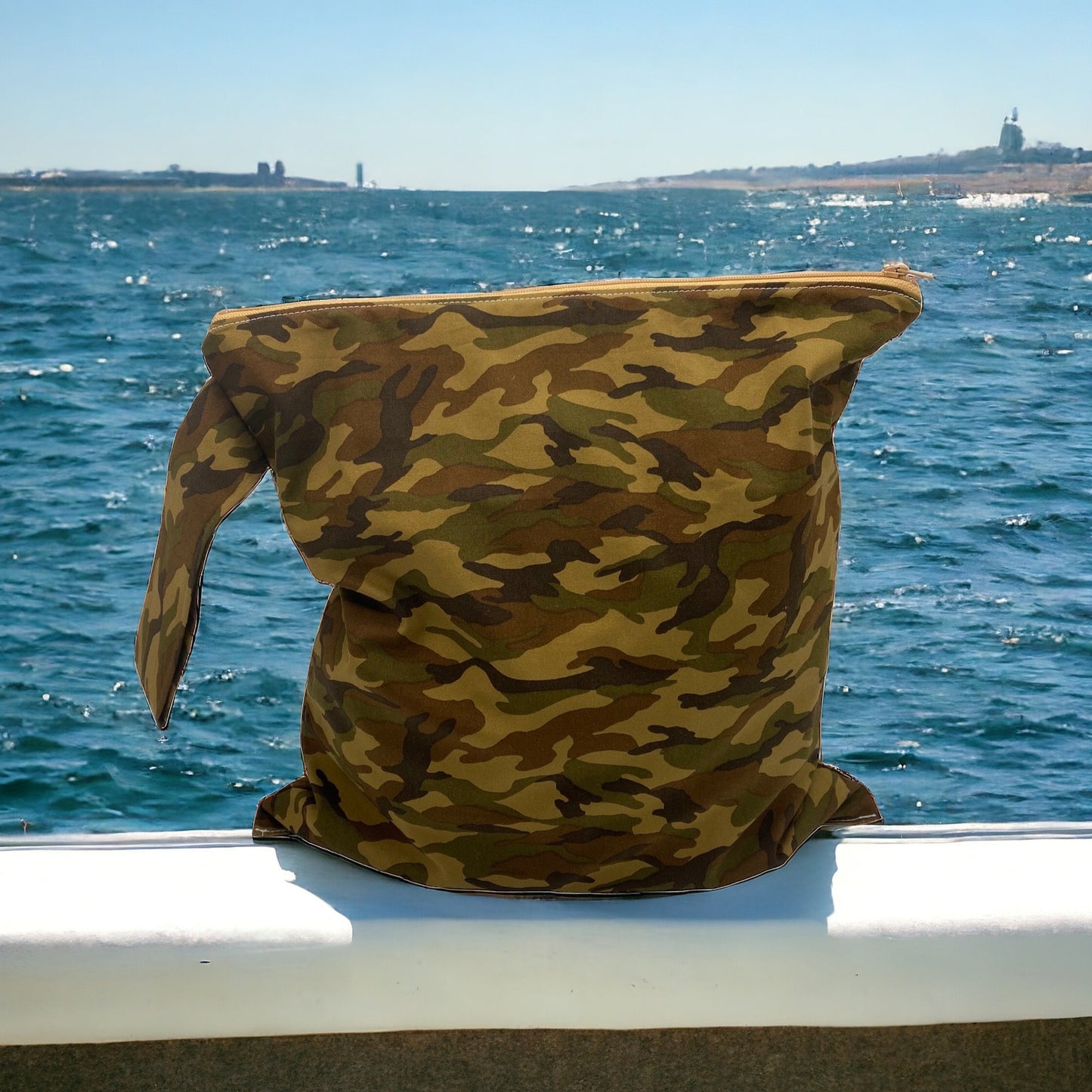 Large Wet Bag with Handle Camo