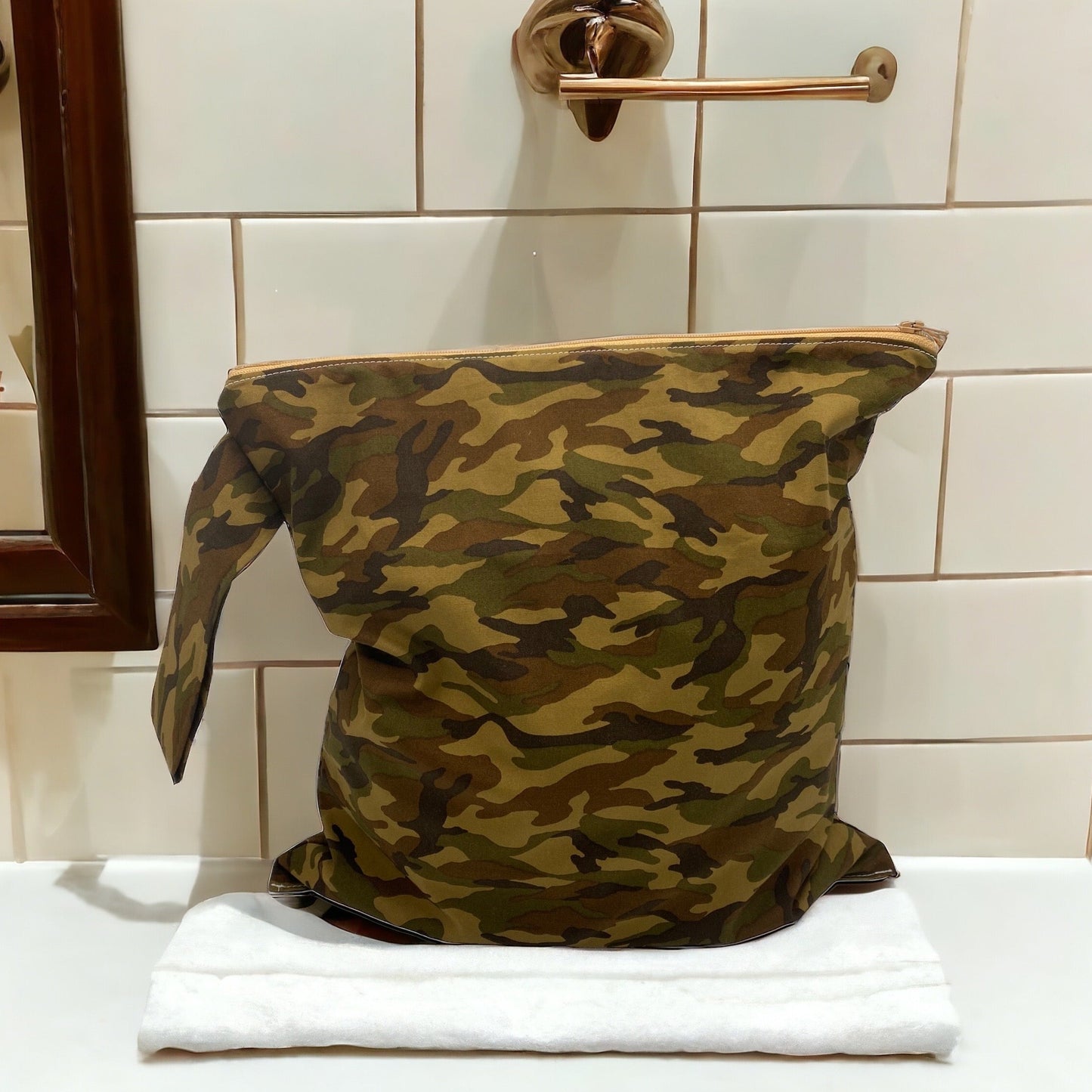 Large Wet Bag with Handle Camo